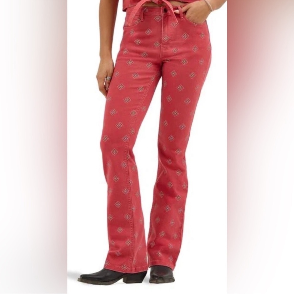 WRANGLER HIGH RISE BOLD BOOT RED PINK DIAMOND BANDANA PRINT JEANS NWT $99